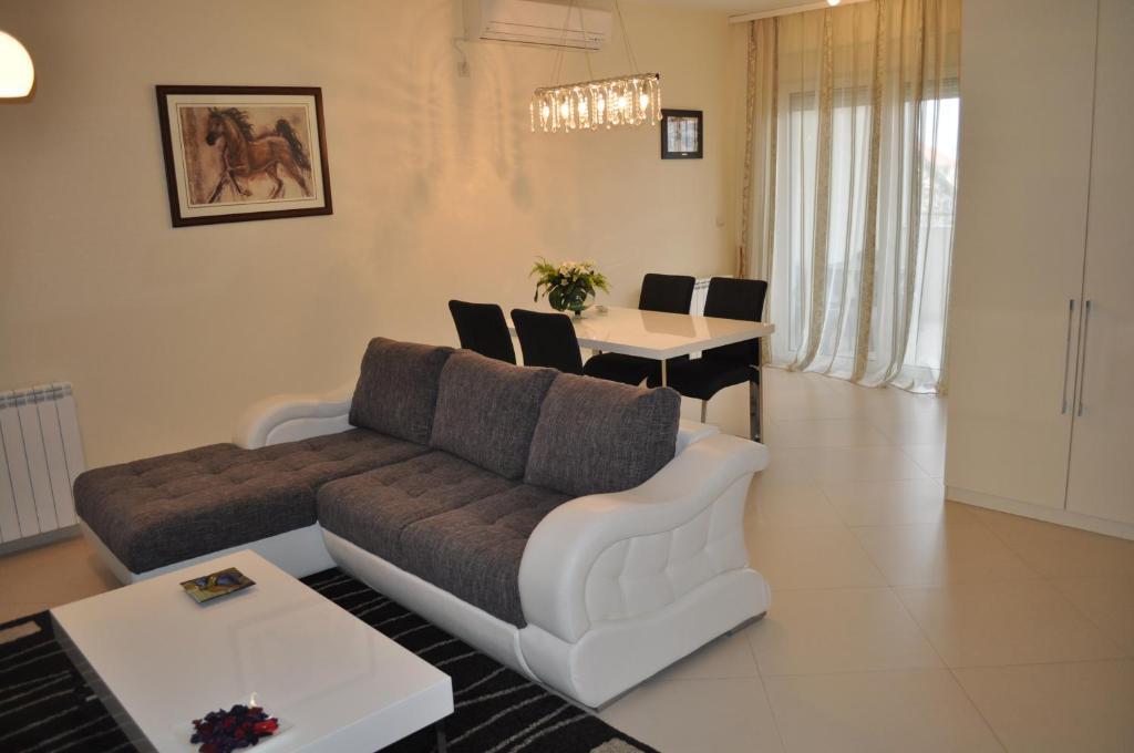 Apartments Soleado Pančevo Eksteriør bilde